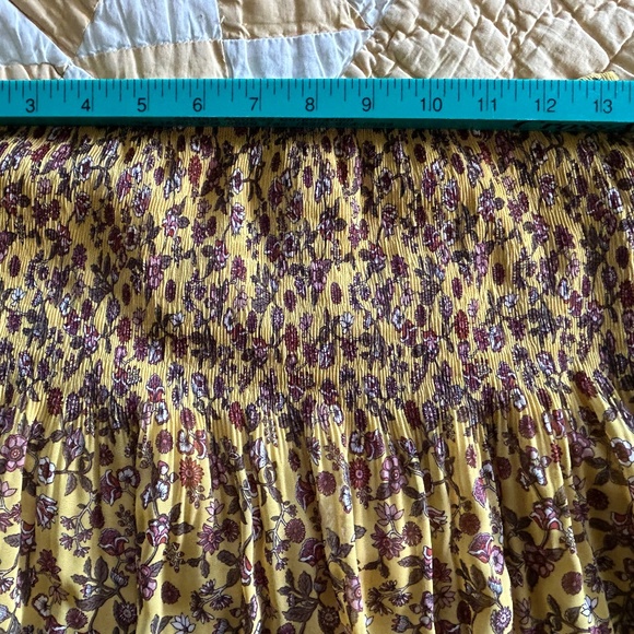 Set Of Two Max Studio Boho Mini Skirts M/L Floral Patterns Yellow Flirty - Picture 7 of 11